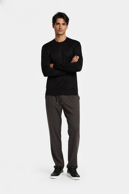 BLACK LONGSLEEVE T-SHIRT